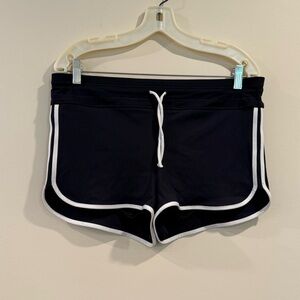 🔥Athleta Black Women's Shorts with White Trim🔥